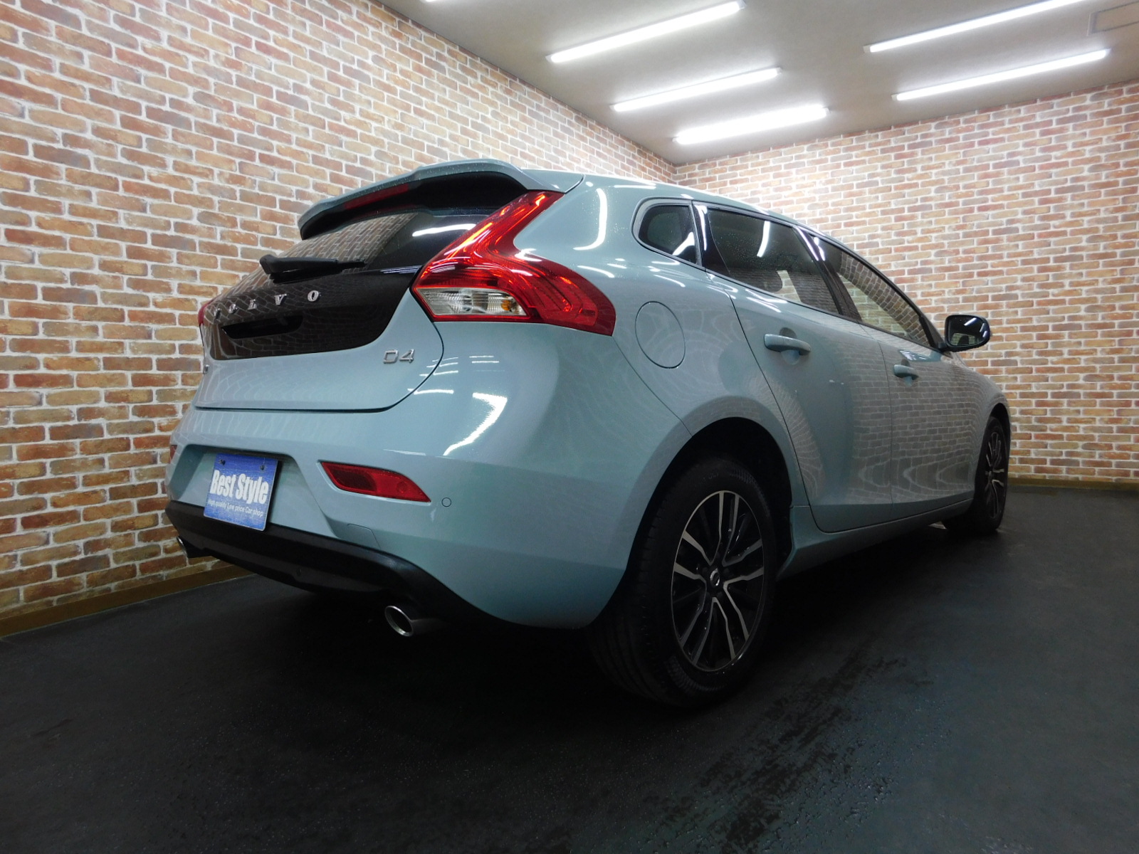 V40 2018/H30