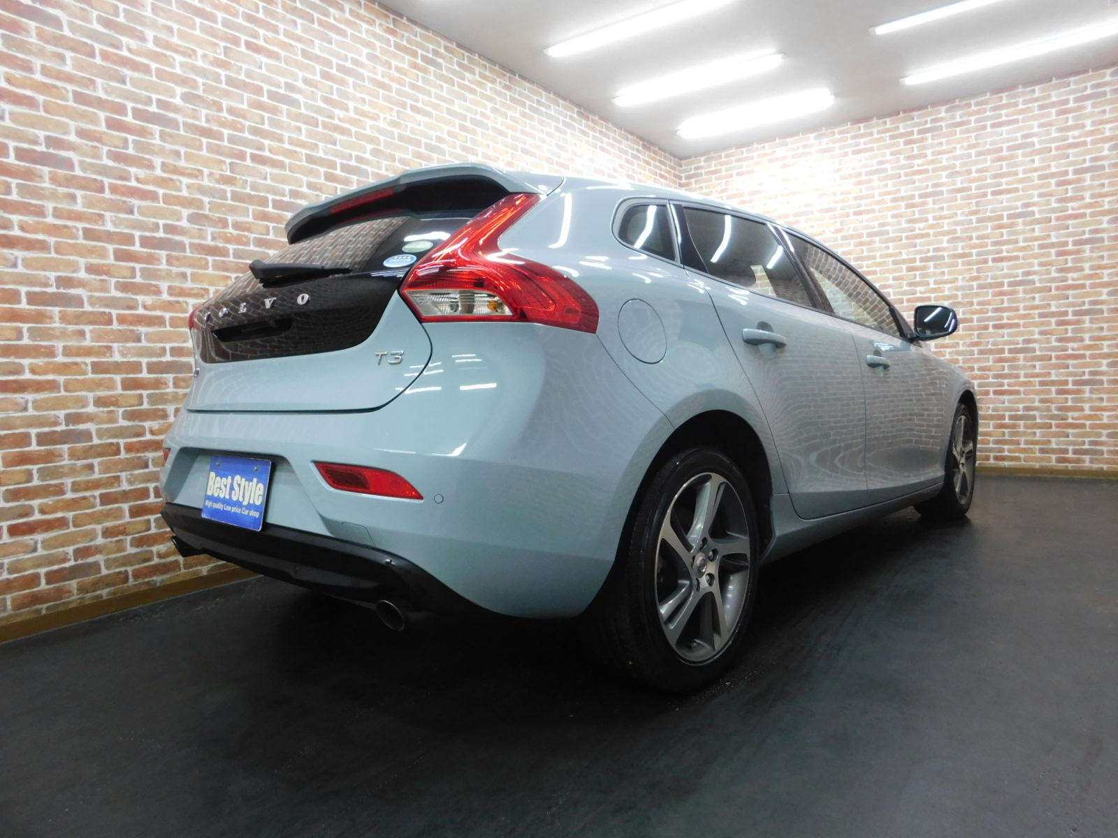 V40 2016/H28