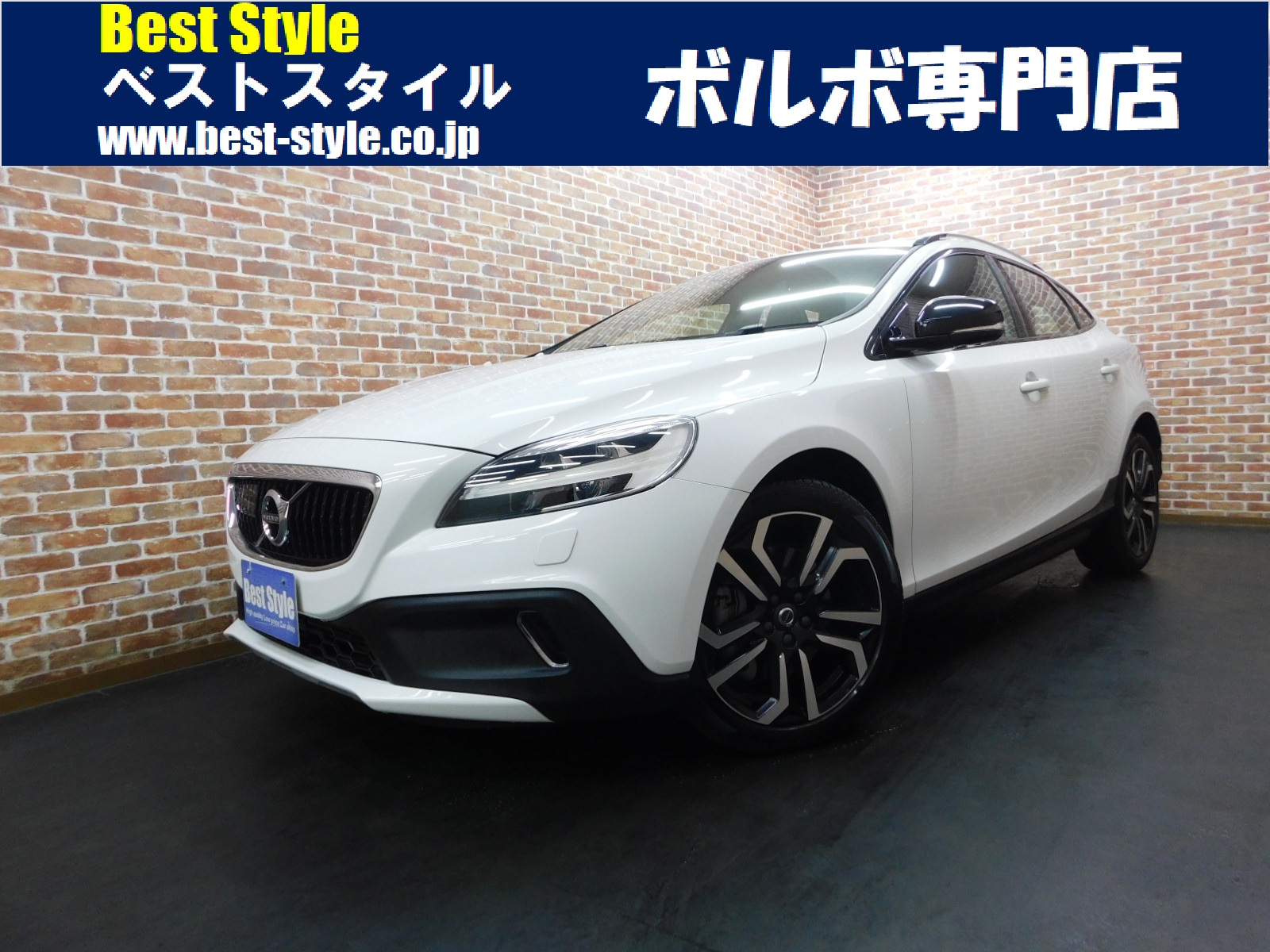 V40クロスカントリー 2019/R01