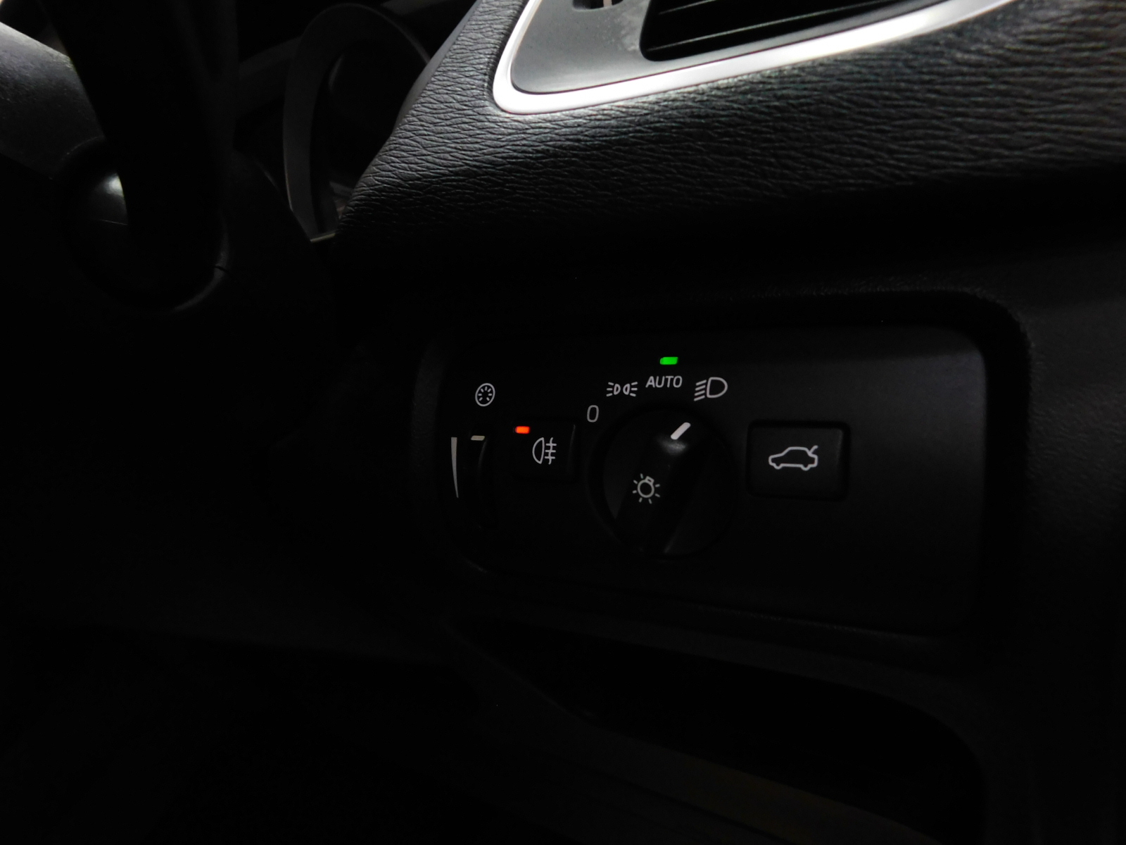 V40クロスカントリー 2019/R01