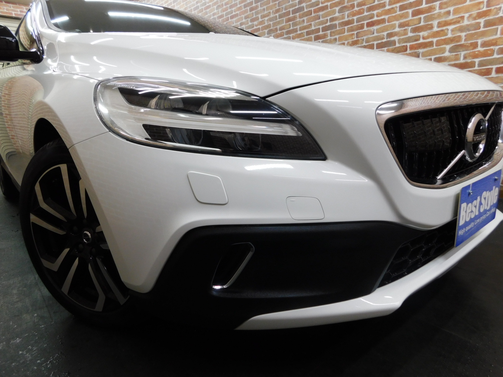 V40クロスカントリー 2019/R01