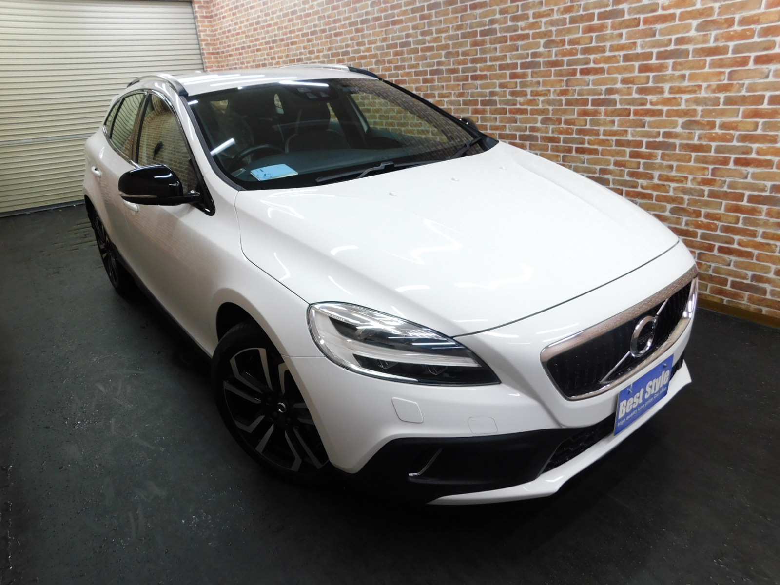 V40クロスカントリー 2019/R01