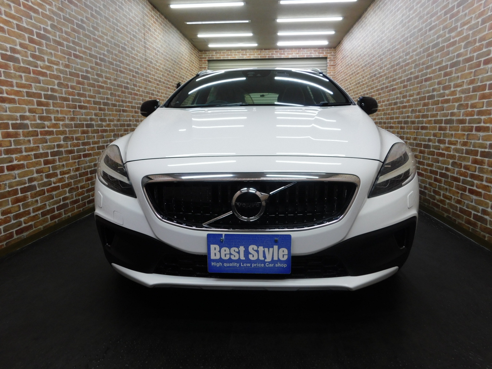 V40クロスカントリー 2019/R01