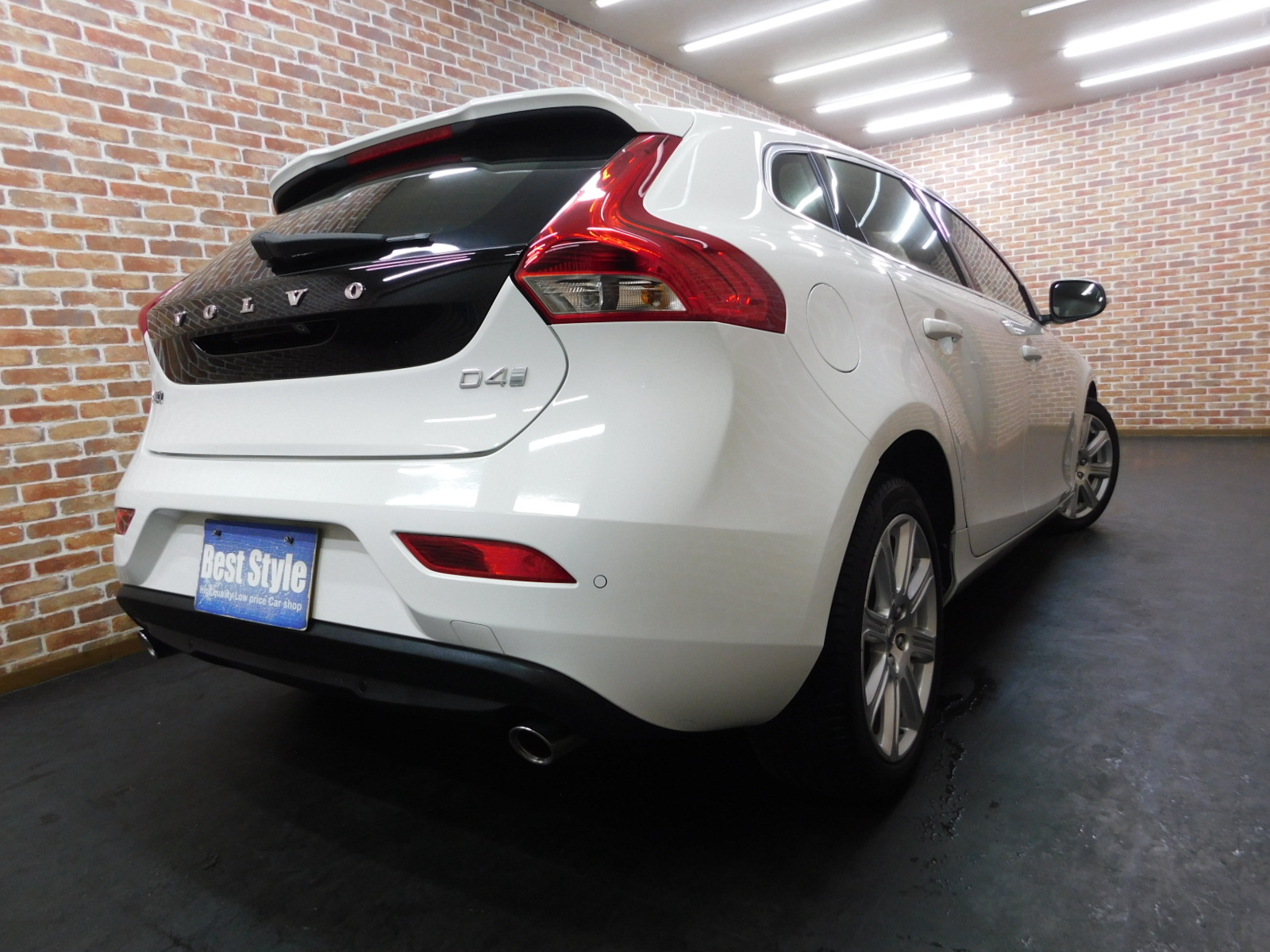 V40 2018/H30