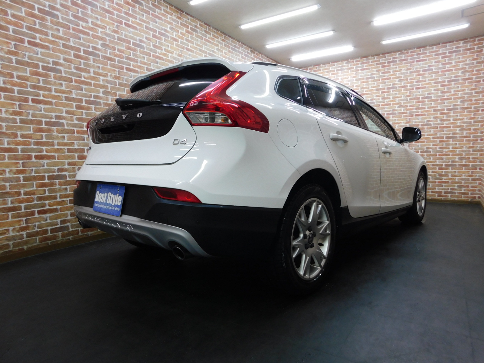V40クロスカントリー 2015/H27