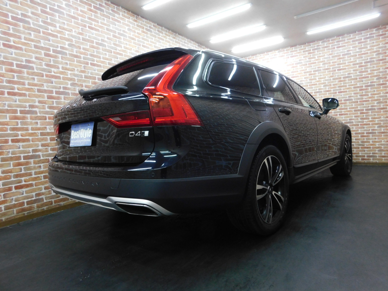 V90クロスカントリー 2019/R01