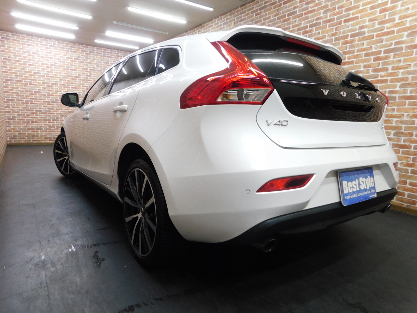V40 2016/H28