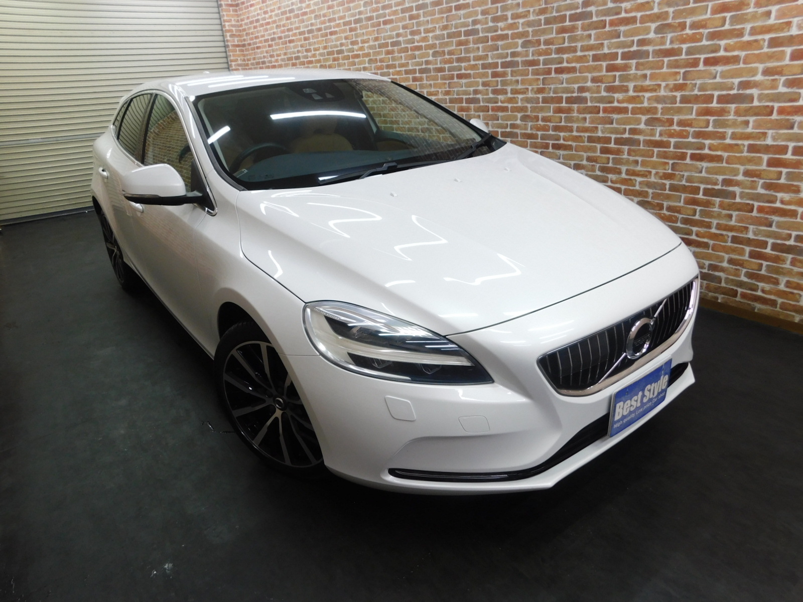 V40 2016/H28