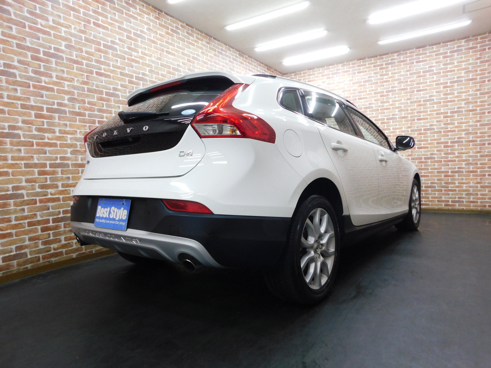 V40クロスカントリー 2019/R01