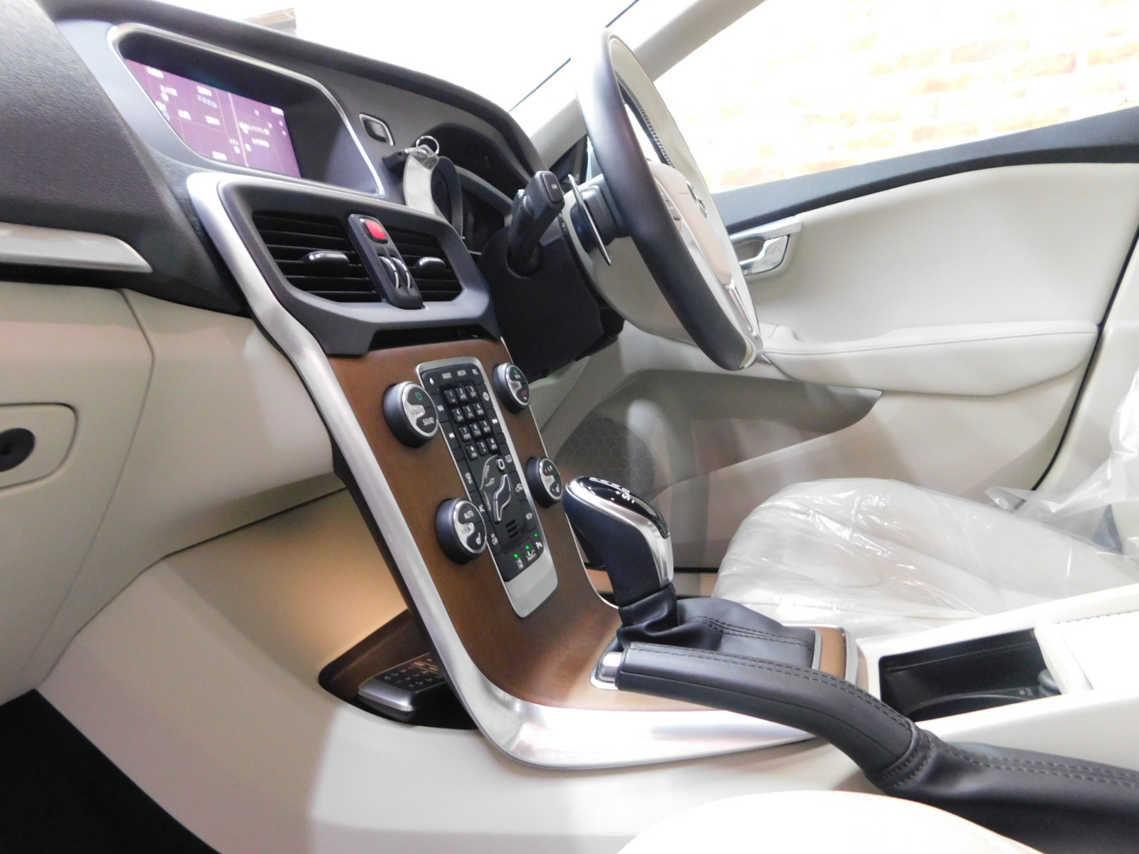 V40 2019/R01