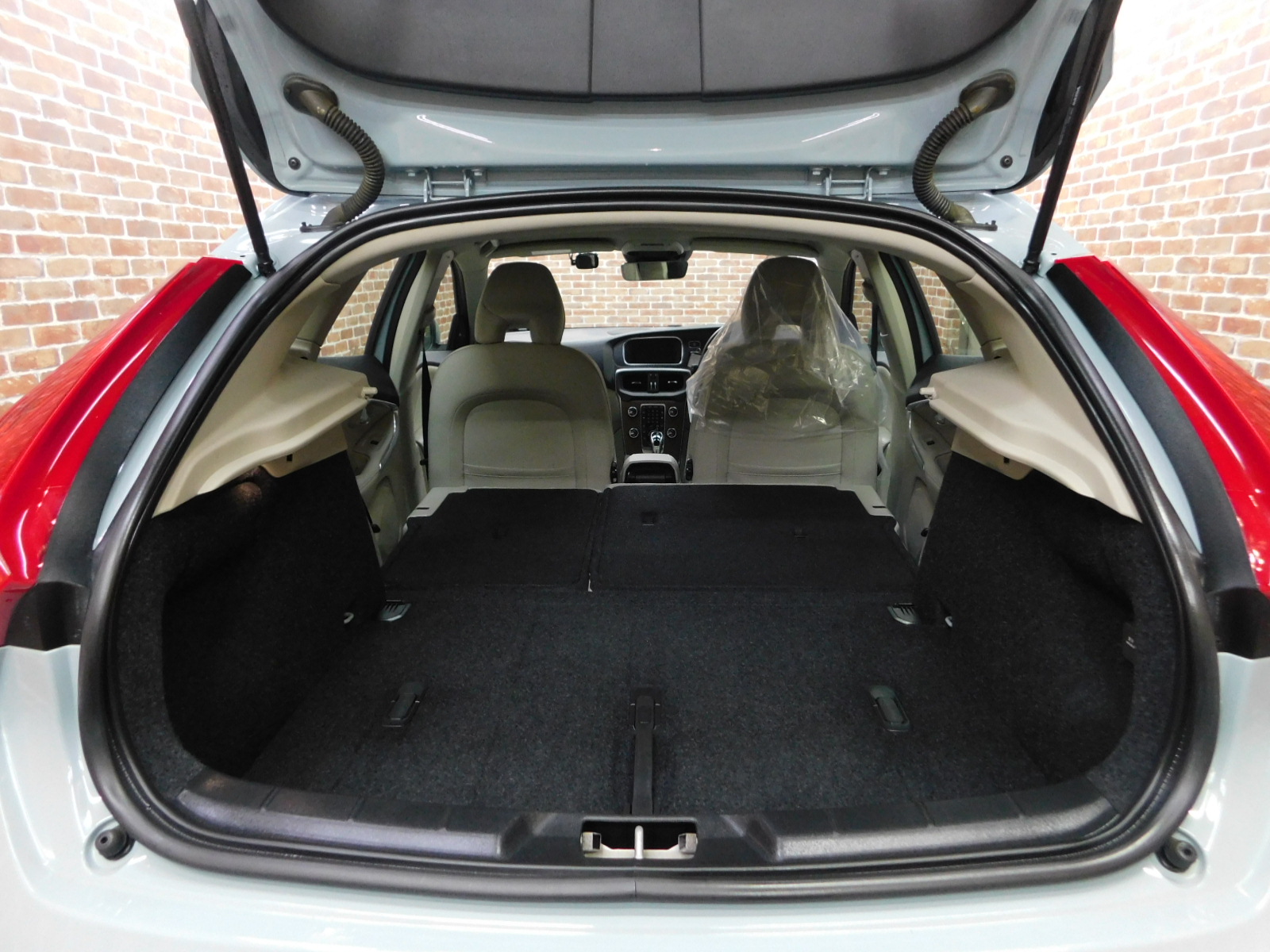V40 2019/R01