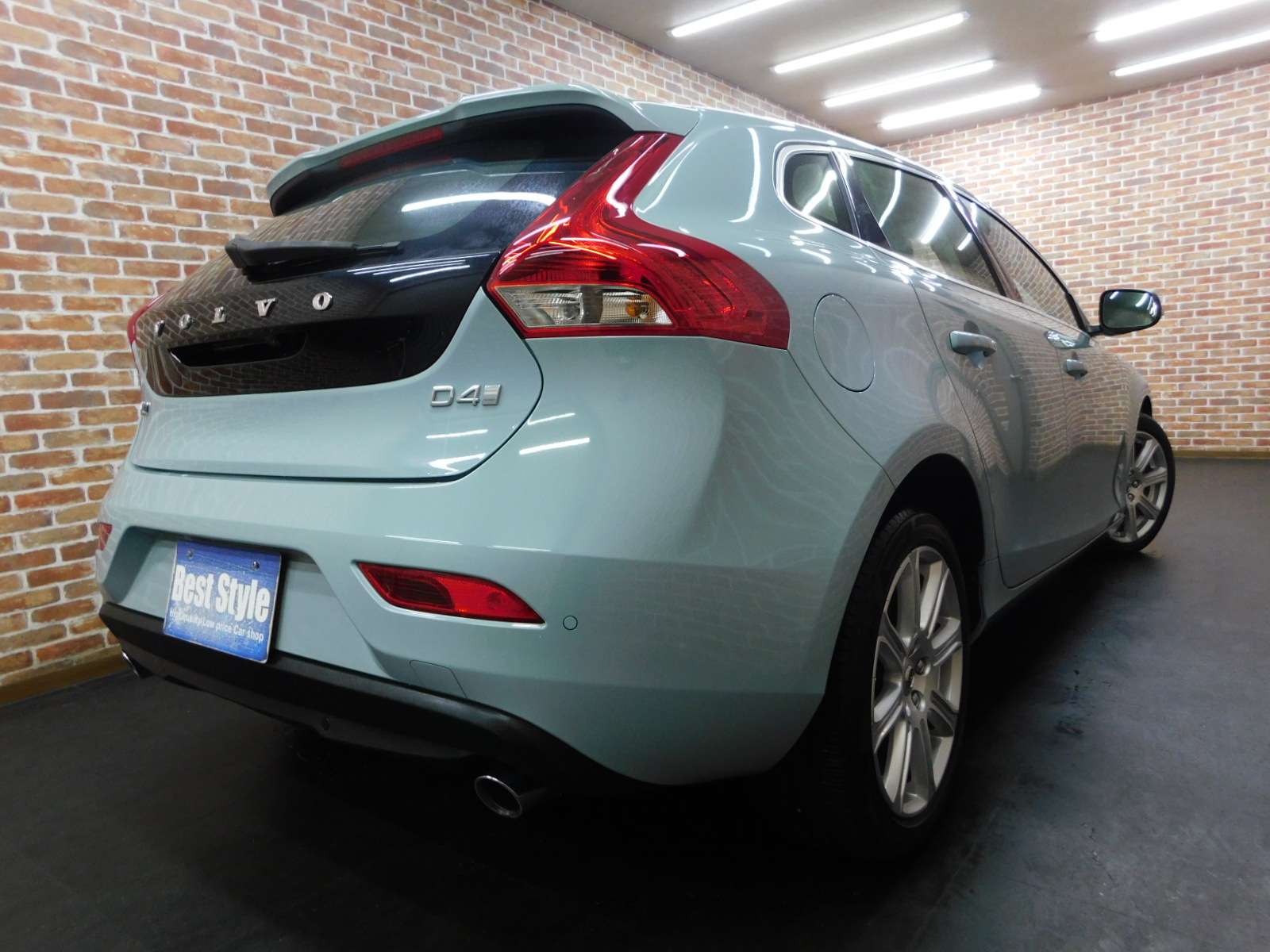 V40 2019/R01