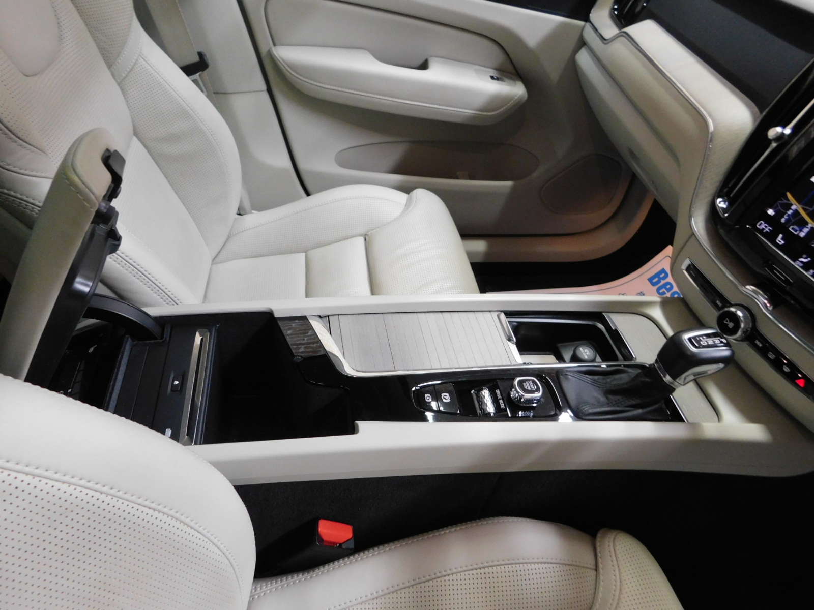 XC60 2018/H30