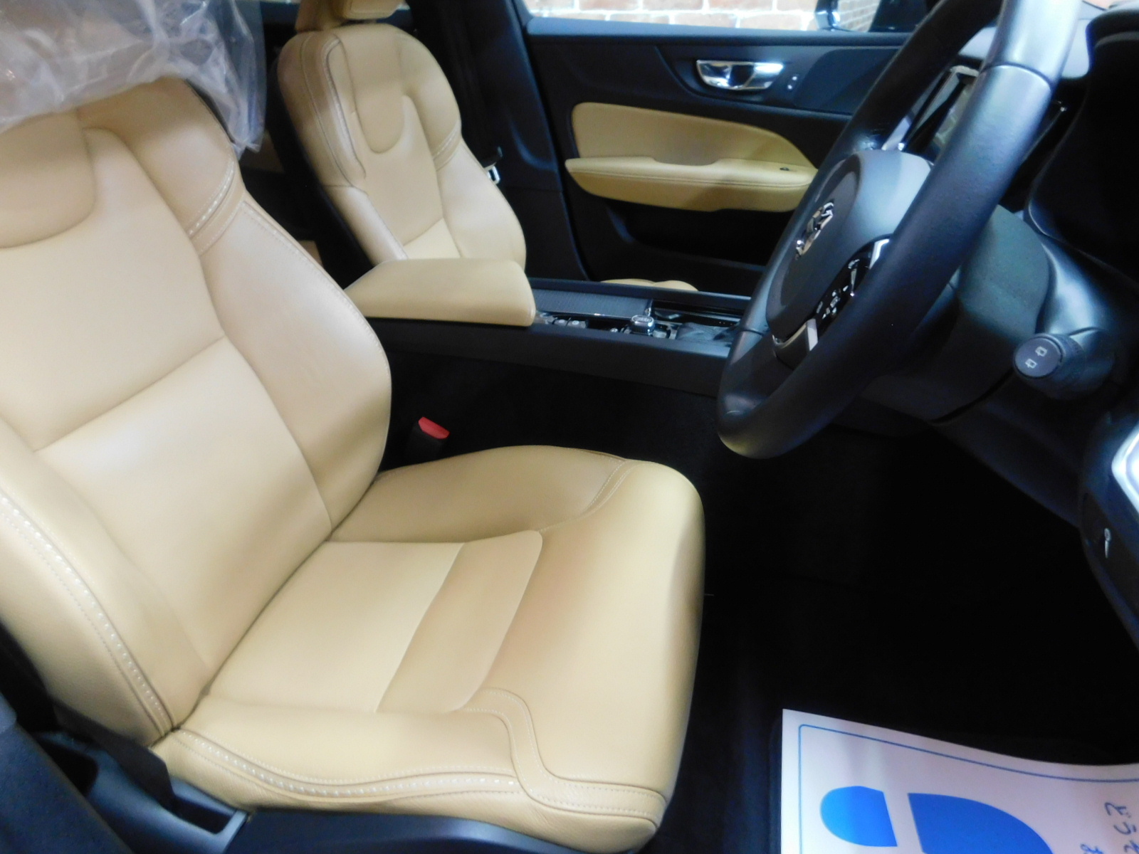 V60クロスカントリー 2020/R02