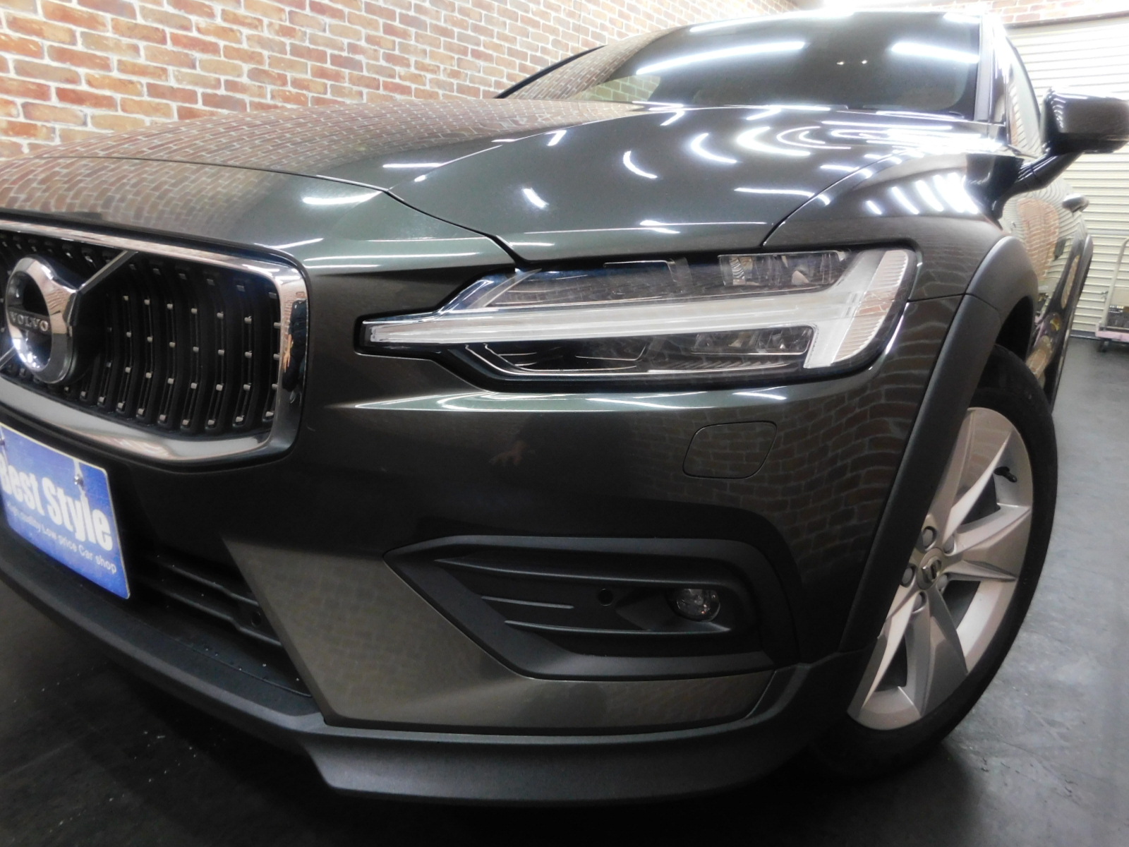 V60クロスカントリー 2020/R02