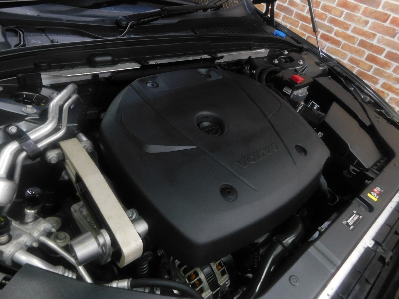 V60クロスカントリー 2020/R02