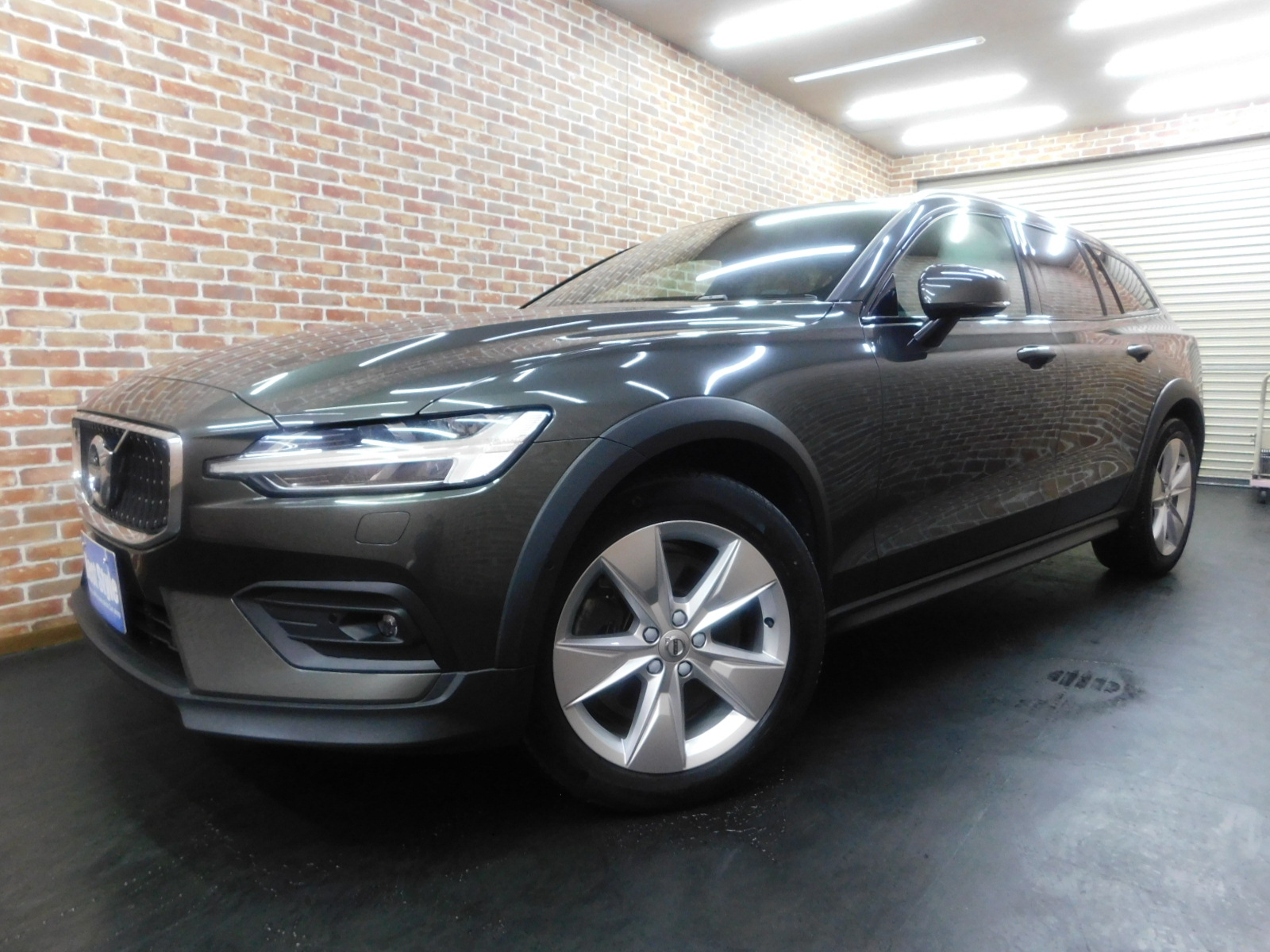 V60クロスカントリー 2020/R02