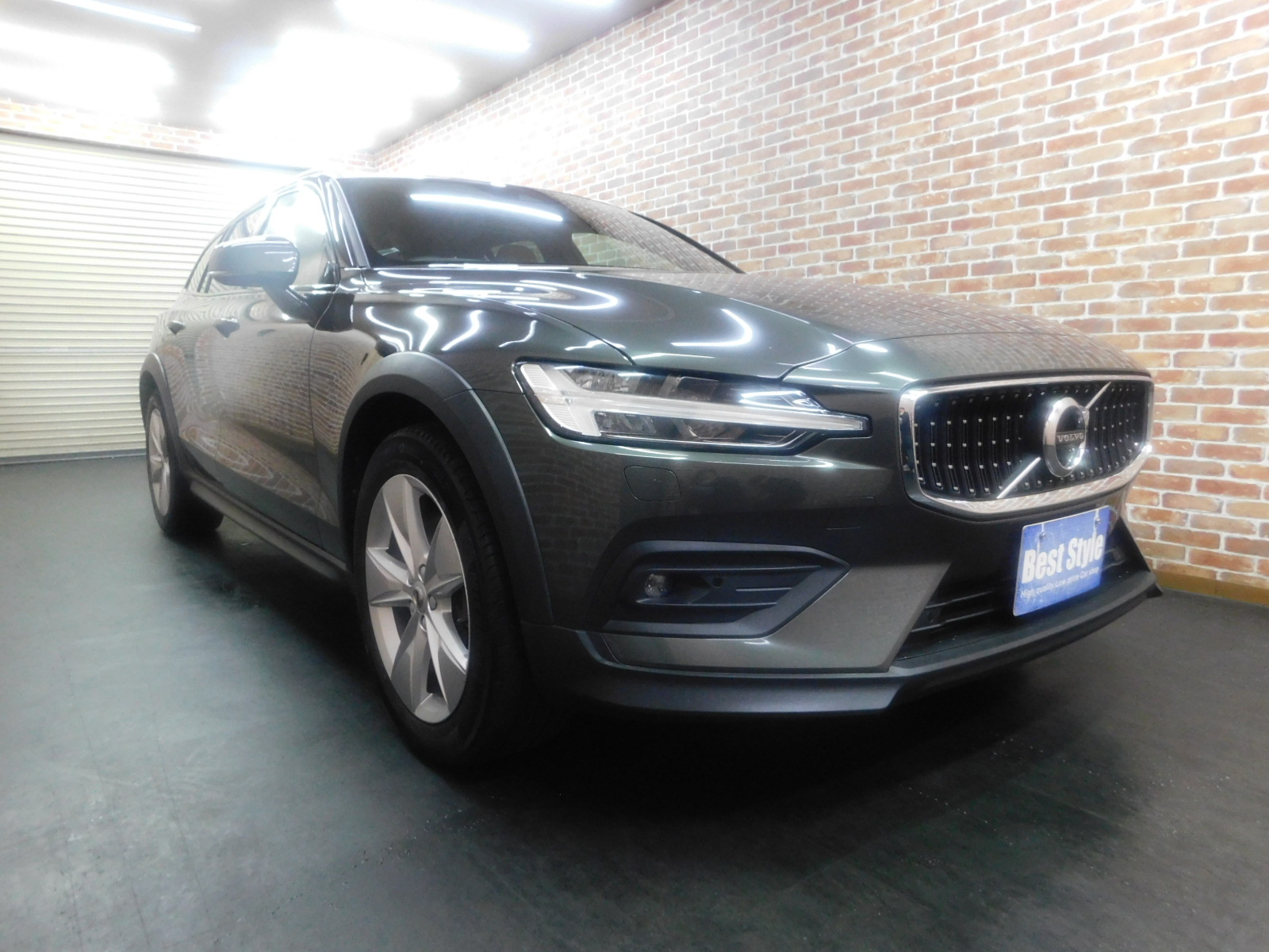 V60クロスカントリー 2020/R02