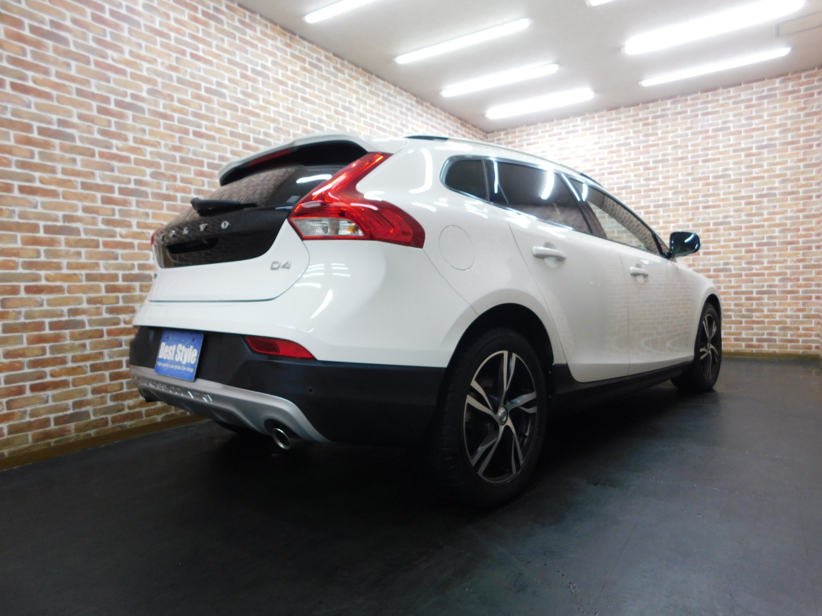 V40クロスカントリー 2017/H29