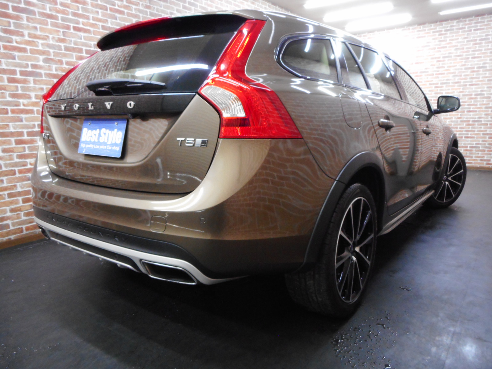 V60クロスカントリー 2017/H29