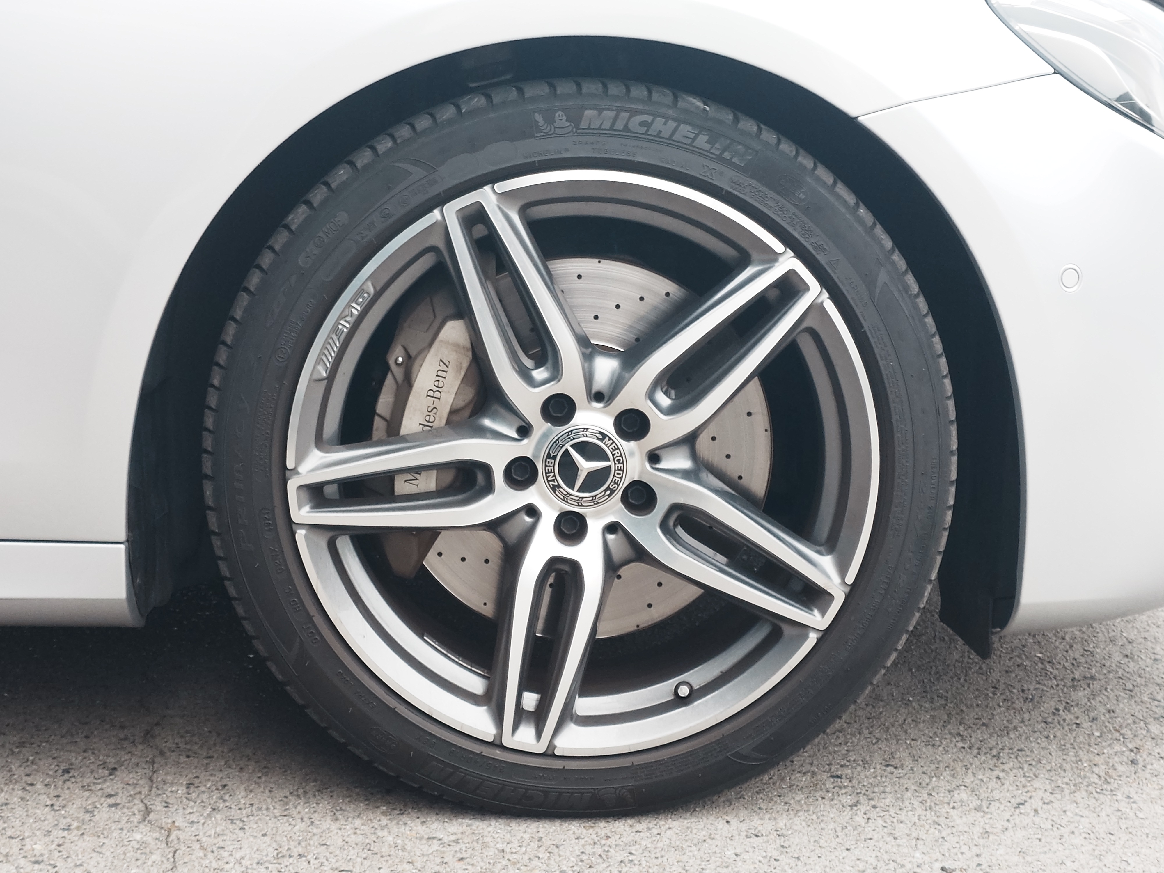 Eクラスワゴン 2019/R01